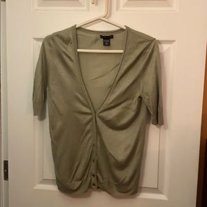 Women’s olive green 100% acrylic cardigan